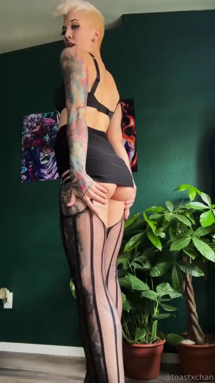 Built like a pixar mom topless version is on my vip page gt 