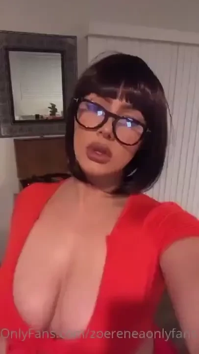 Did you see my velma cosplay dm me and i ll send you the ppv 