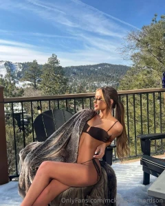 Meet me under the mistletoe part 38