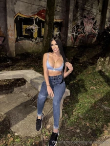 My favorite outfit is your attention