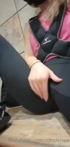 Don t even care if someone walks in