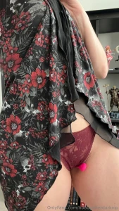 I m at my friend s house warming party with this going