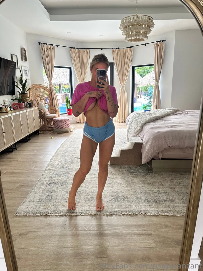 Swipe for a surprise make your way over to paigevanzantvip for the 