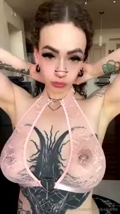 Id rather have a dick between them 