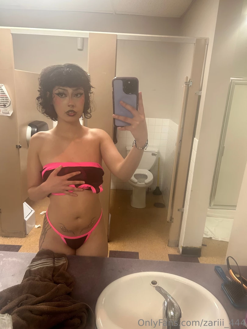 Do we like pink on me 