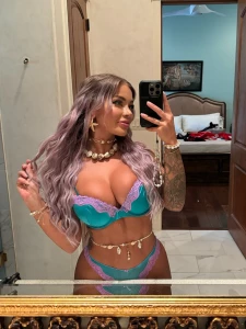 Does this color look good on me part 33