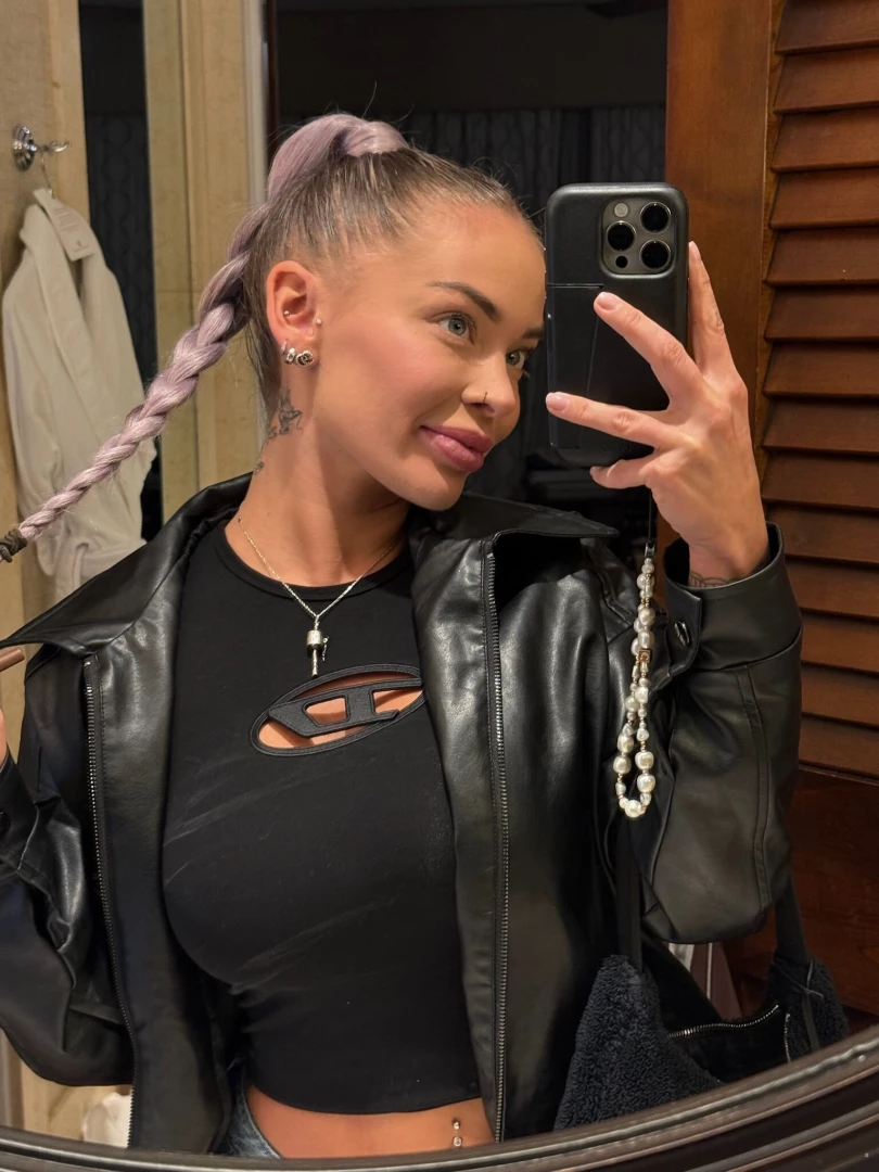 Do you like selfies like this 