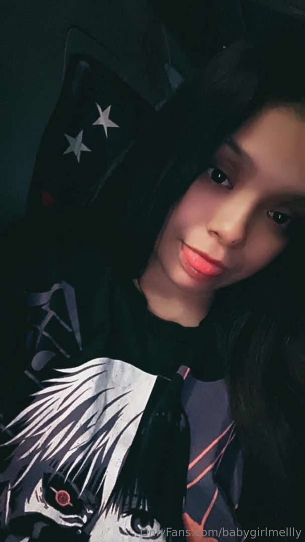 Babygirlmellly 