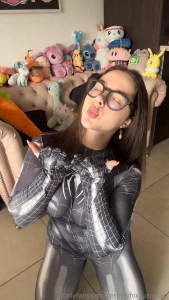 Spidergirl not ony shoots webs she also has some mysterioys