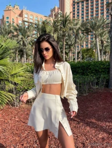 What do you think about my outfit rate my dress from 1 to 100 dollars