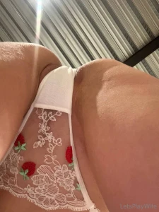 Sometimes everything lady wants and needs is a good face to sit ever