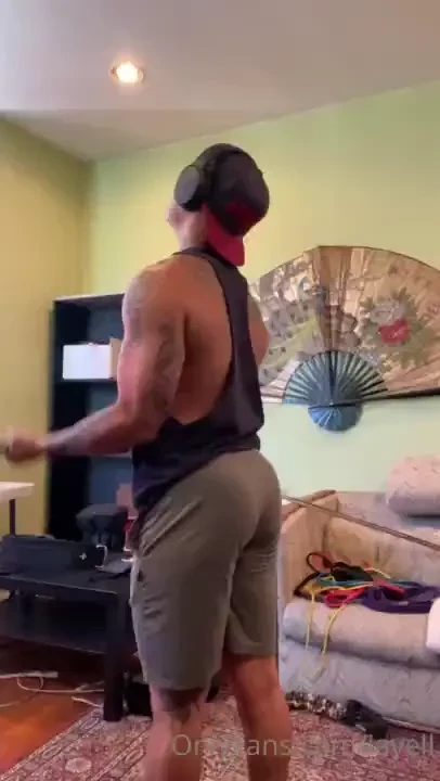 Back and bicep days my sexy people part 4 