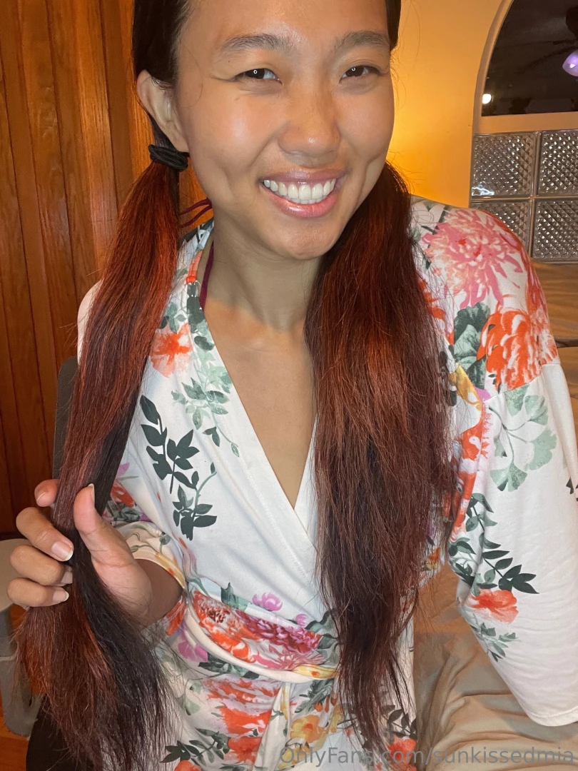 Making custom content makes me blush tell me what do you want to see 