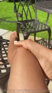 My soft skin and pretty toes are so distracting