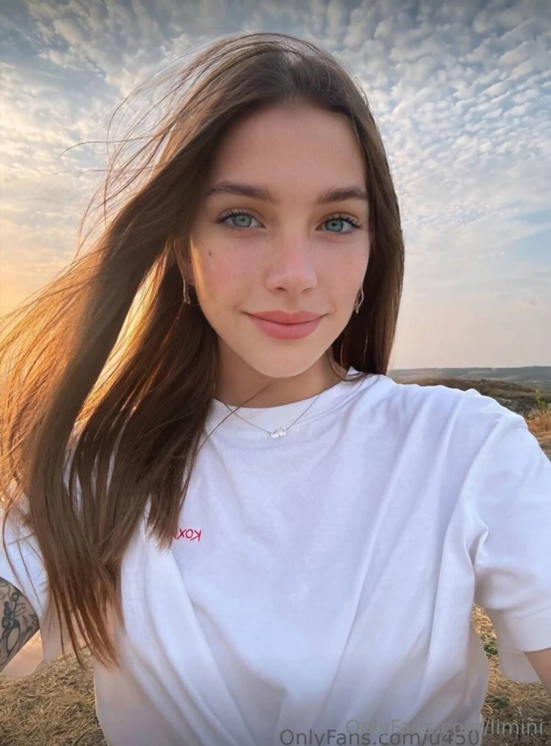 Kinky little slut stella_free loves to fill her holes her pink holes part 80 