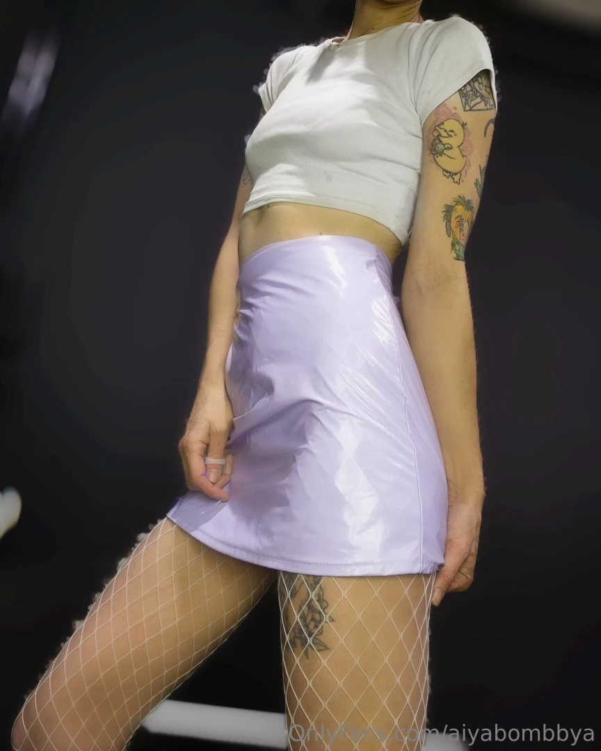 Swipe to see me flash my butt part 1 