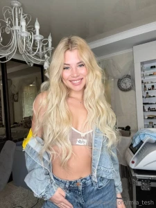 Last night i danced till i drop again enjoying every move to my