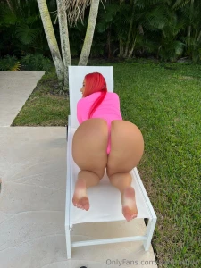 Fastest fan gets a cheap as fuck custom video because i m feeling like