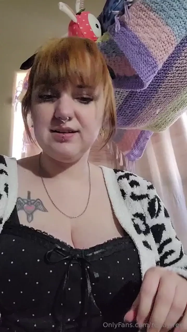 Rare talking vid while i show off my fiber art part 1 