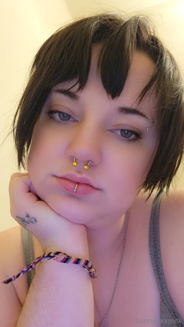 Just woke up and felt kinda cute 