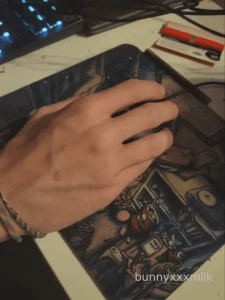 His hands thoughhhhh part 3