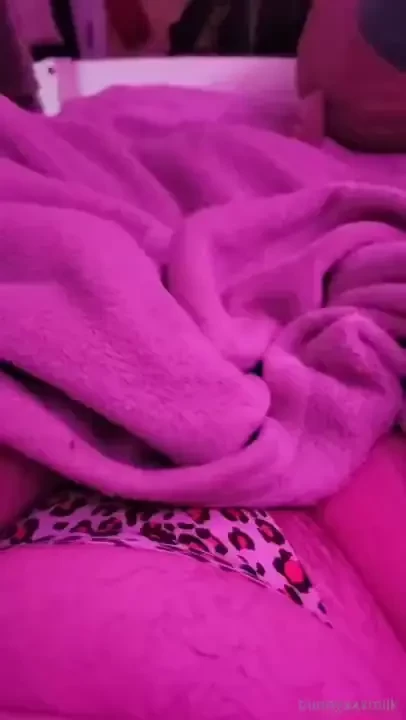 I want you to think about my tight pussy wrapping around your cock part 1 