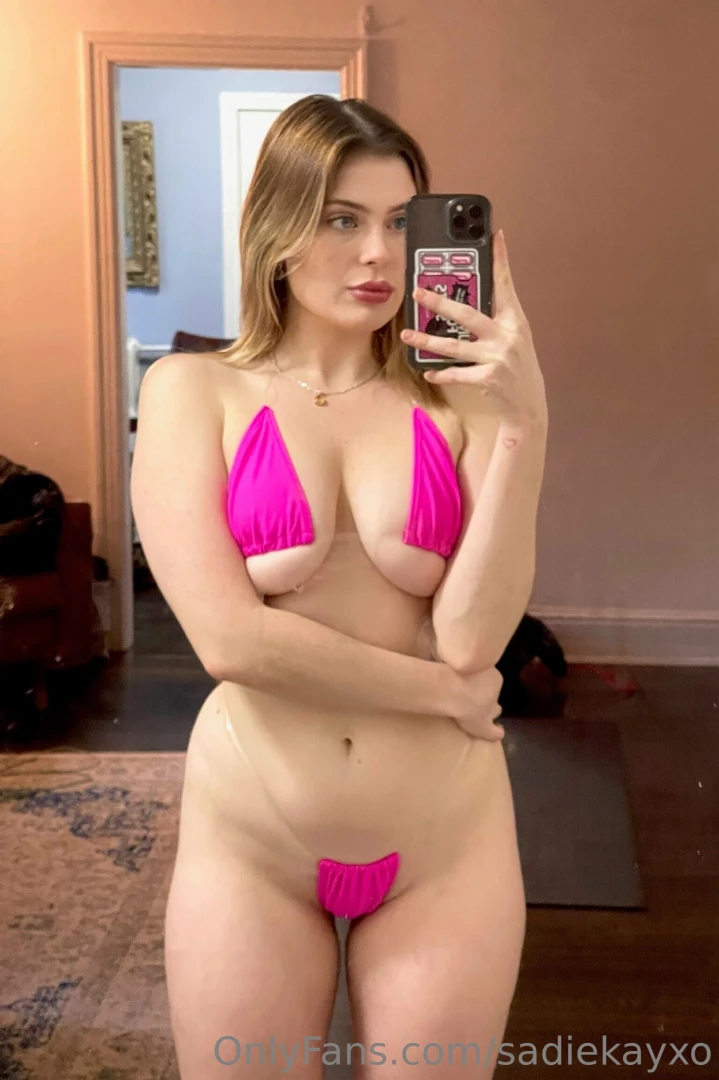 I better be your favorite girl 