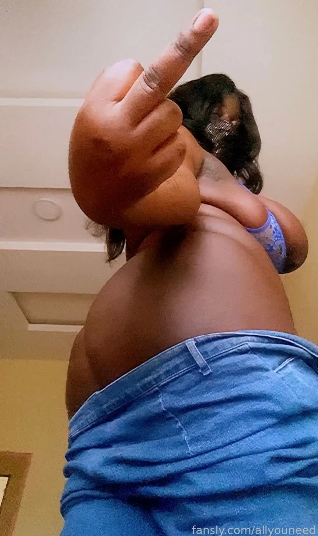 Submit to me fyp ebony findom femdom gooning 