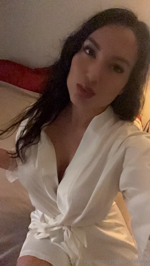 Angel-latinaxx 