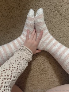 I love fuzzy warm socks part 1
