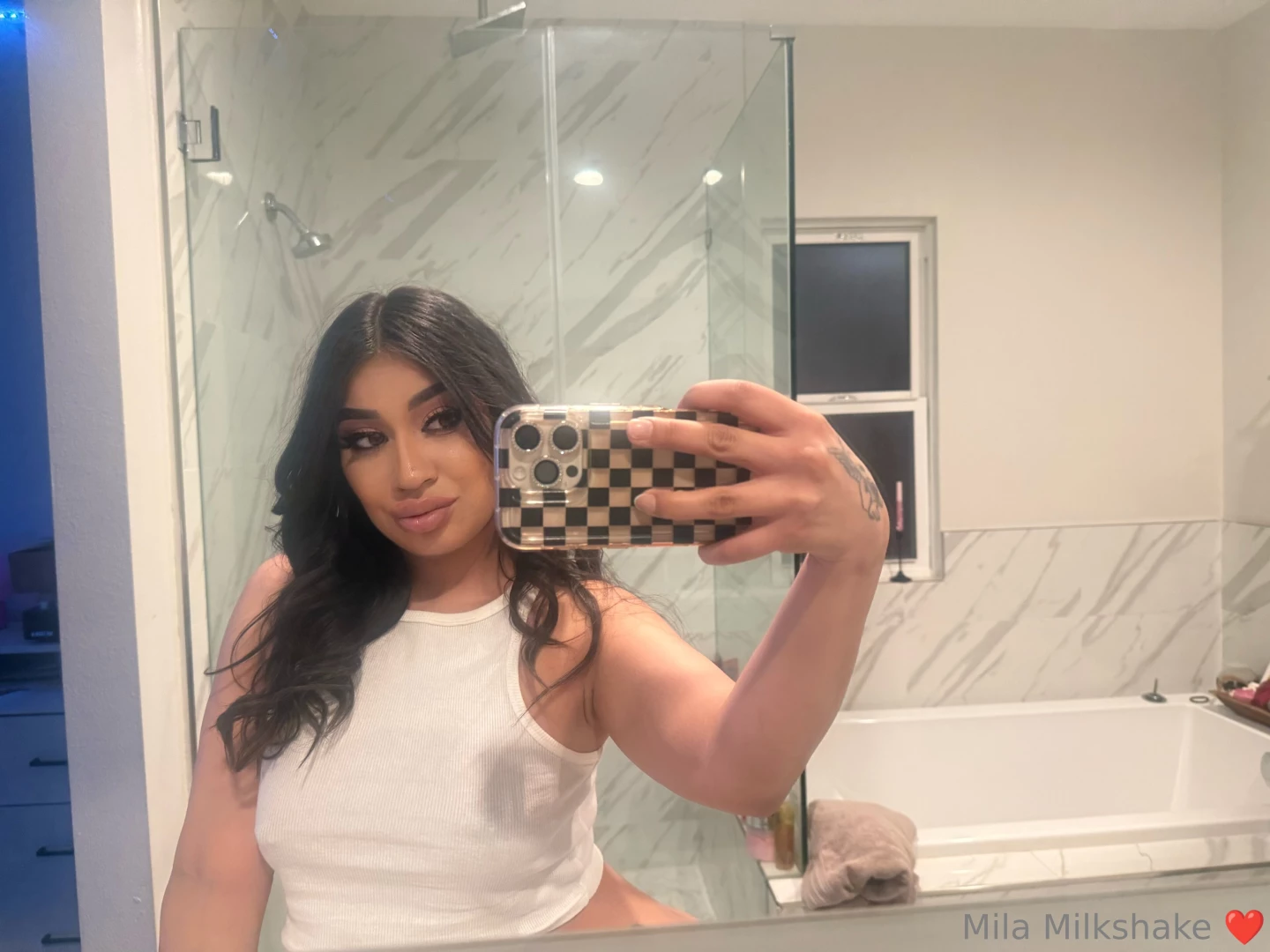 I m not wearing a bra am i still cute 