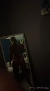 Want to see what this ass can do on your lap dm me