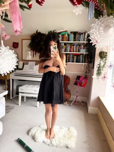 Saying goodbye to my festive decorations today swipe to re-dress me part 1