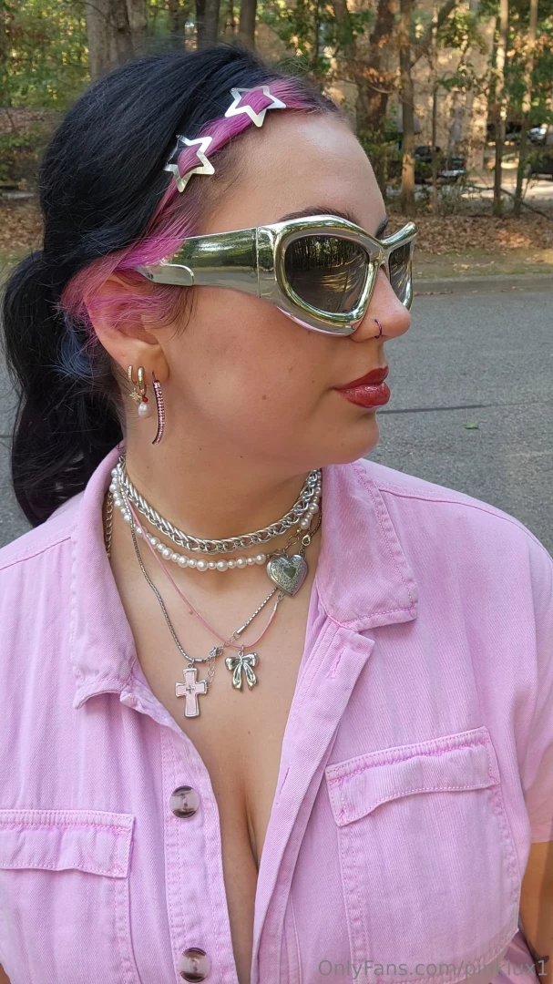 Hi guys what do you want to see more of 