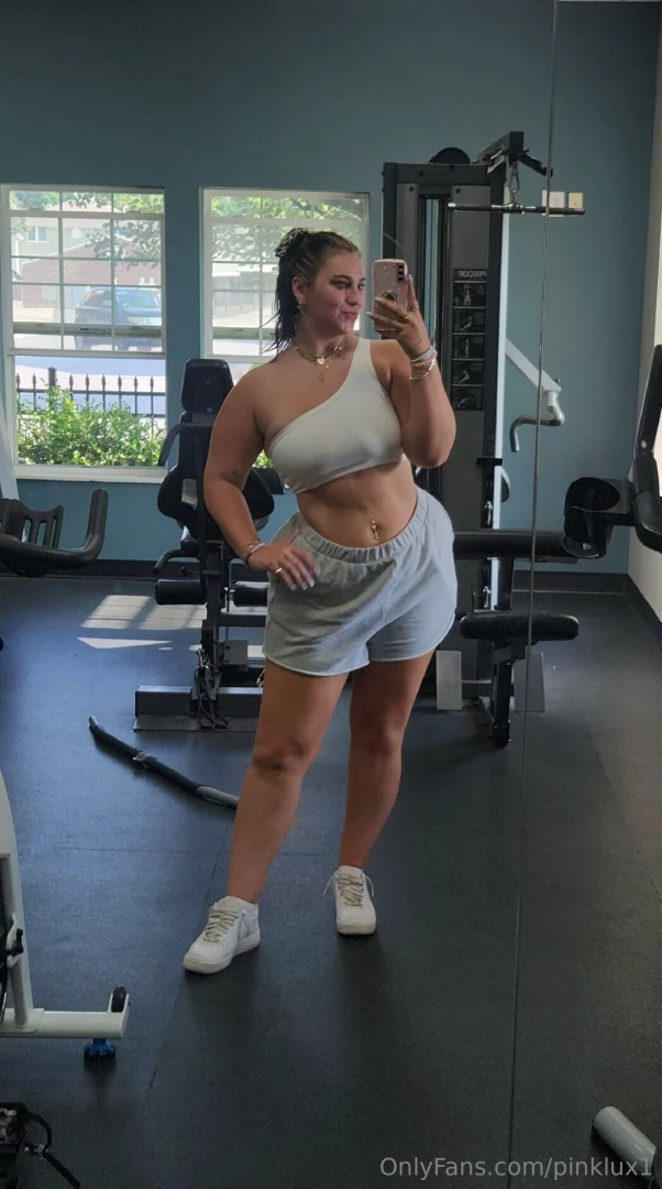 Pinklux11 