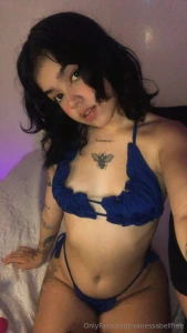 Hey babe would you want me to make me feel wet