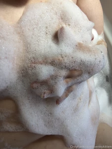 Relaxing bubbles epsom salts and essential oil part 3