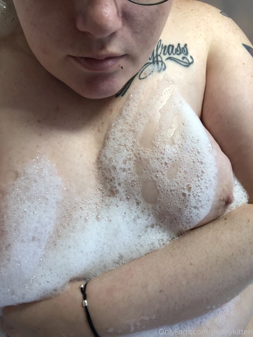 Relaxing bubbles epsom salts and essential oil part 4 