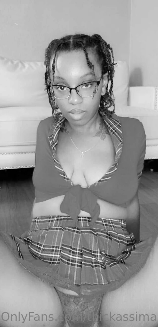 I like my pussy beat black with white cum 