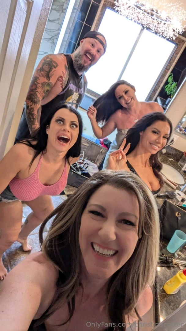 Yesterday we had an impromptu collaboration shoot day and fuuuuccckkkk 