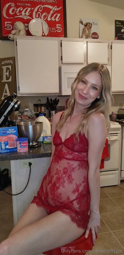 Naughty baking live last night made cupcakes 