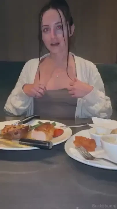 Dinner date but make it naughty 