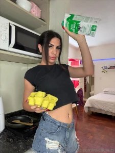 What do you like to eat for breakfast it s important to eat healthily