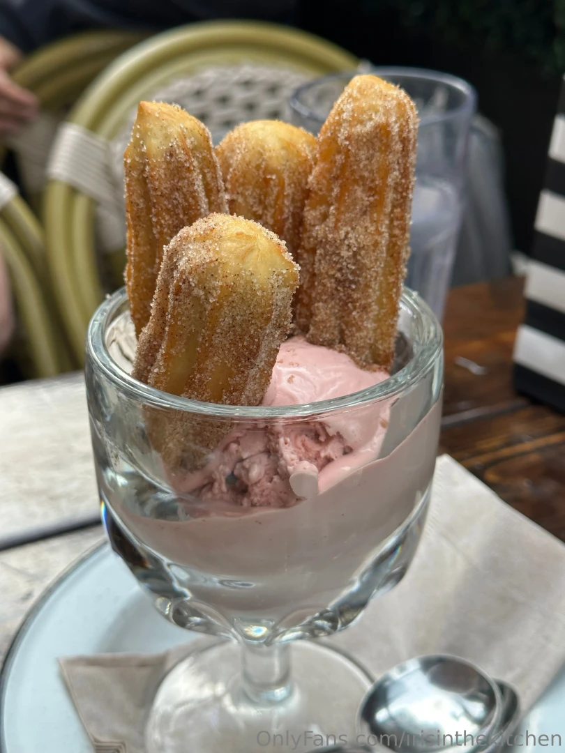 Who would have thought pomegranate ice cream and churros would be so 