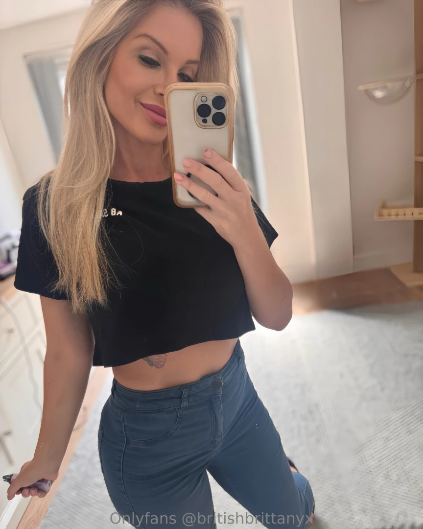 Do you prefer my casual or more glamorous look part 2 