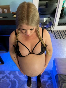 Eight months pregnant and craving black dick wanna see me worship one part 4