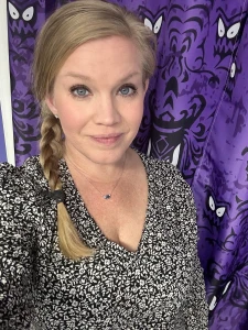 A quick bite to eat with my long time fuck buddy turned into me part 2