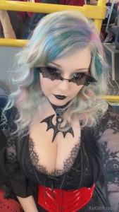 Normal me goth vibes onlyfans yay or nay would you subscribe it would