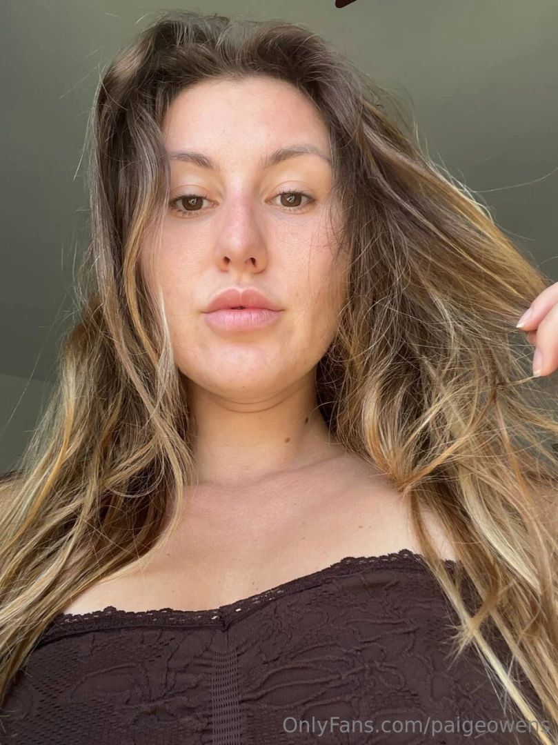 Serving looks like it s my full-time job 