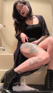 I never wear underwear when i sing performing makes me so hot and i part 1